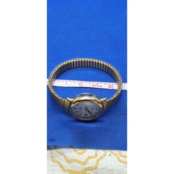 Ladies Timex Indiglo round gold tone easy reader date flex band analog watch - Picture 5 of 6